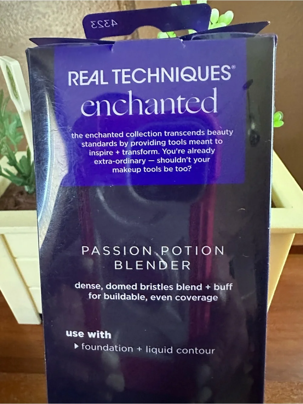 Real Techniques Enchanted Limited Edition Eye Set , Blender,ball Sponge, Face Sé